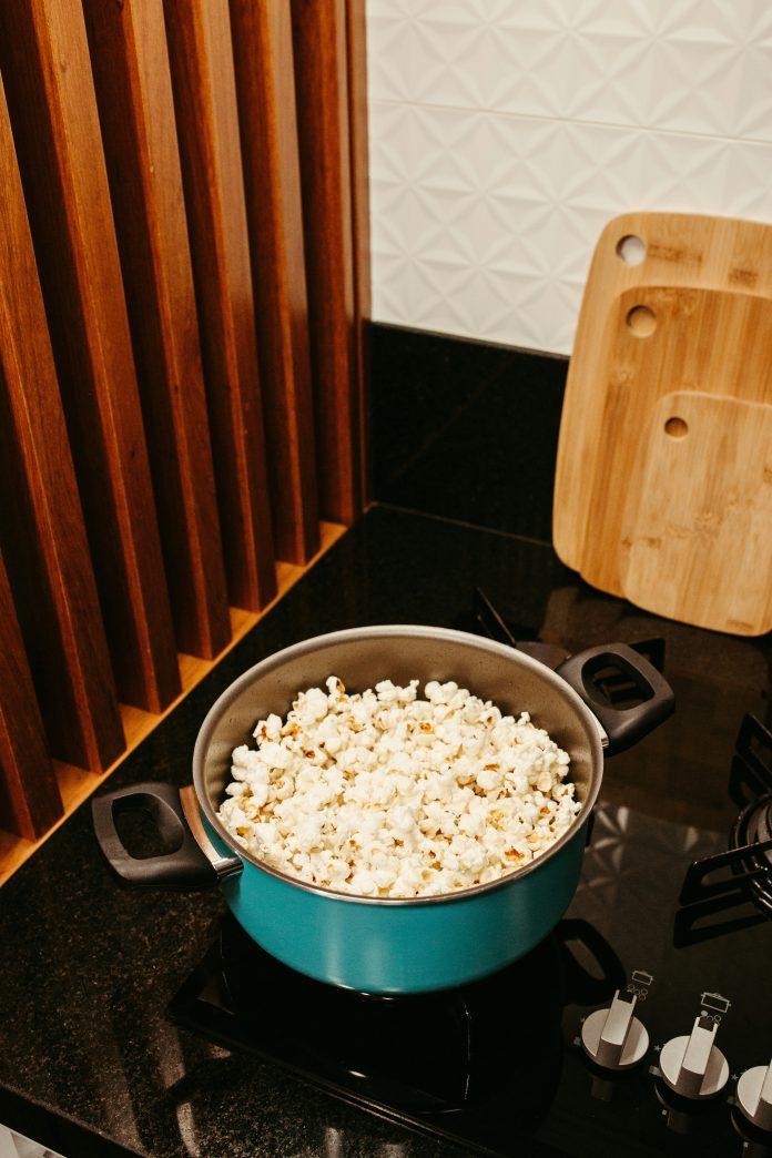 Popcorn on Stovetop | Popcorn Recipes with a Latin Twist